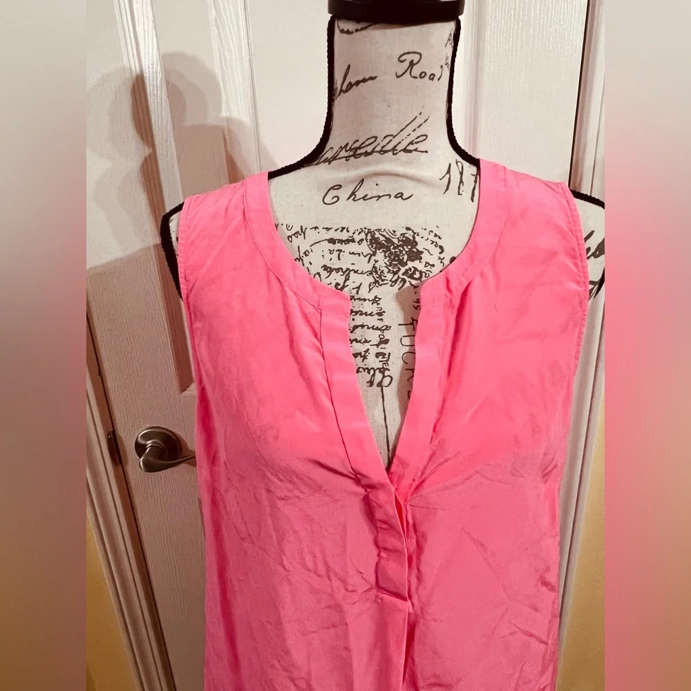 Lilly Pulitzer Sleeveless Silk Top- NWOT - Picture 6 of 10